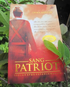Novel Sang Patriot karya Irma Devita, foto Akhmad Muhaimin Azzet